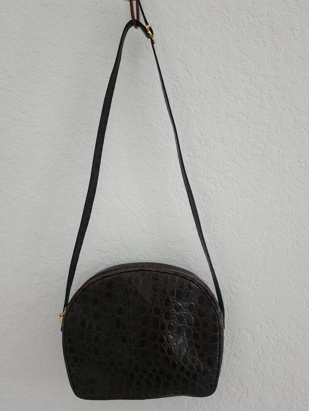 SALVATORE FERRAGAMO | Cross Body Leather Embossed Crocodile Bag - Picture 2 of 16